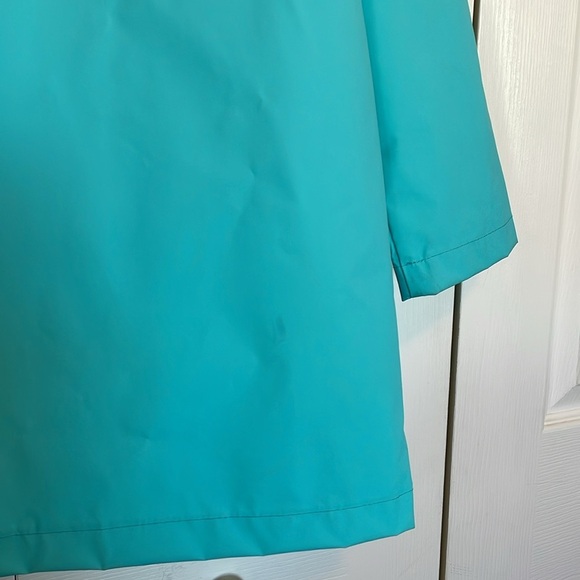 Women’s LL Bean Sz M Aqua hooded raincoat 2 front/1 interior pockets ventilation - Picture 10 of 12
